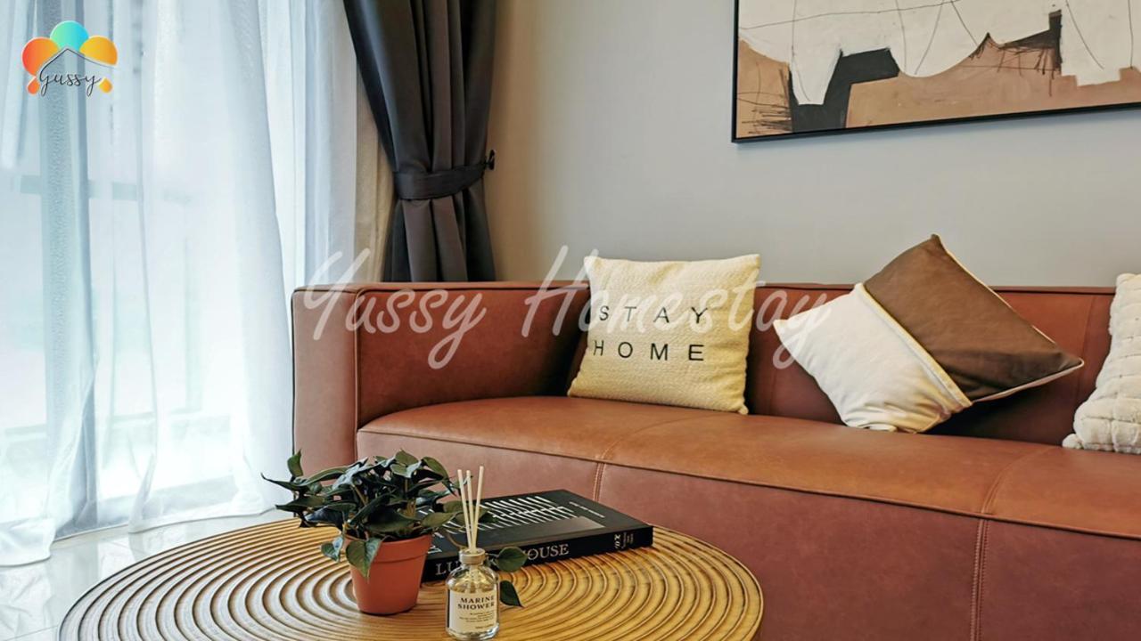 Yussy 2 Bedroom Sea View Condo At R&F Princess Cove Johor Bahru Exterior photo