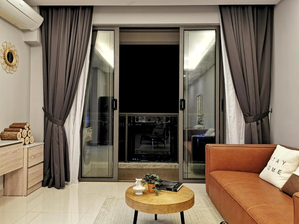 Yussy 2 Bedroom Sea View Condo At R&F Princess Cove Johor Bahru Exterior photo