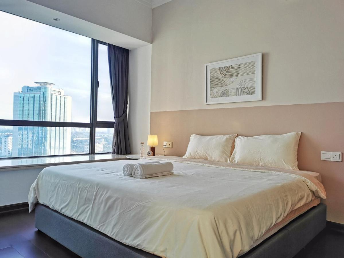 Yussy 2 Bedroom Sea View Condo At R&F Princess Cove Johor Bahru Exterior photo